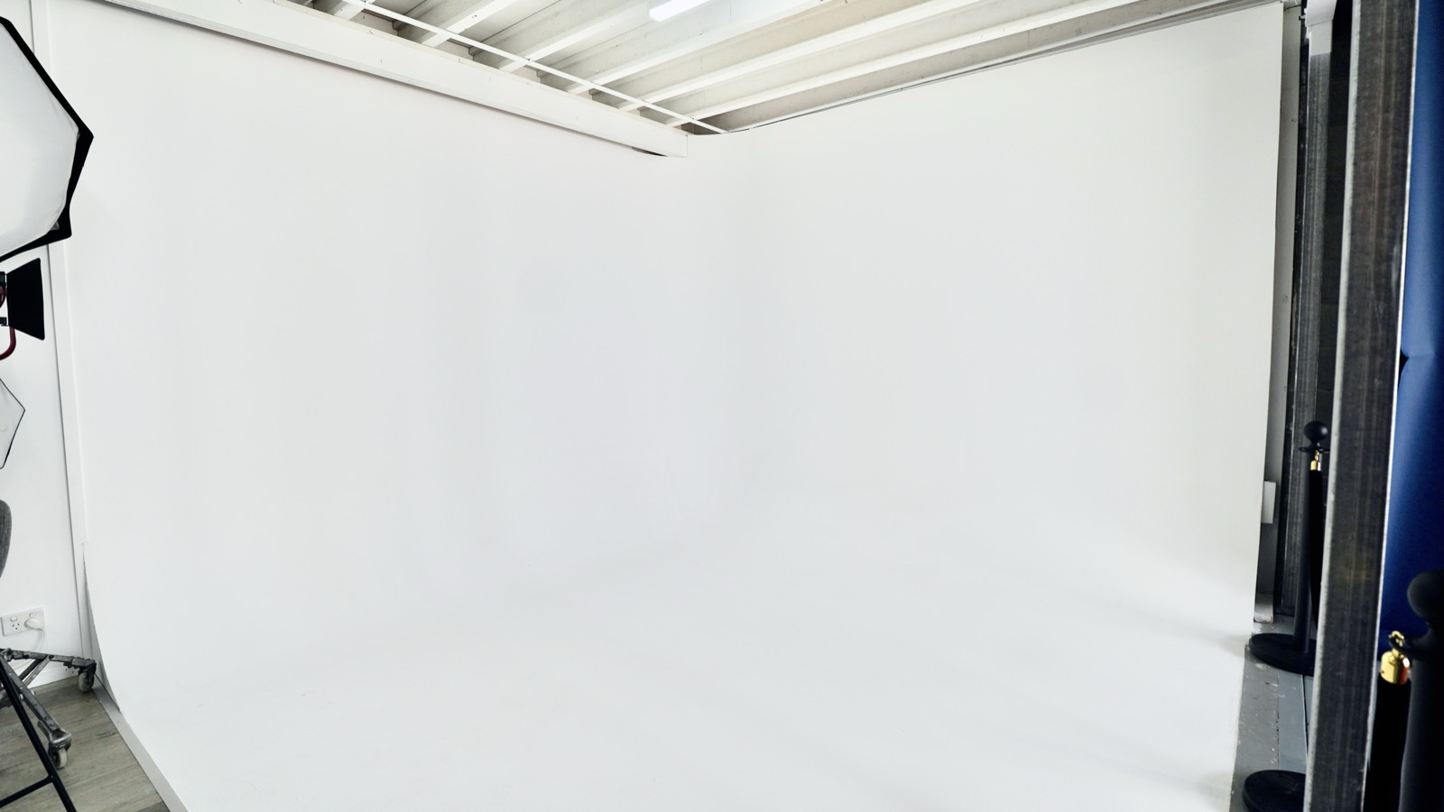 The cyclorama wall in Vogue Studio, lit by a softbox
